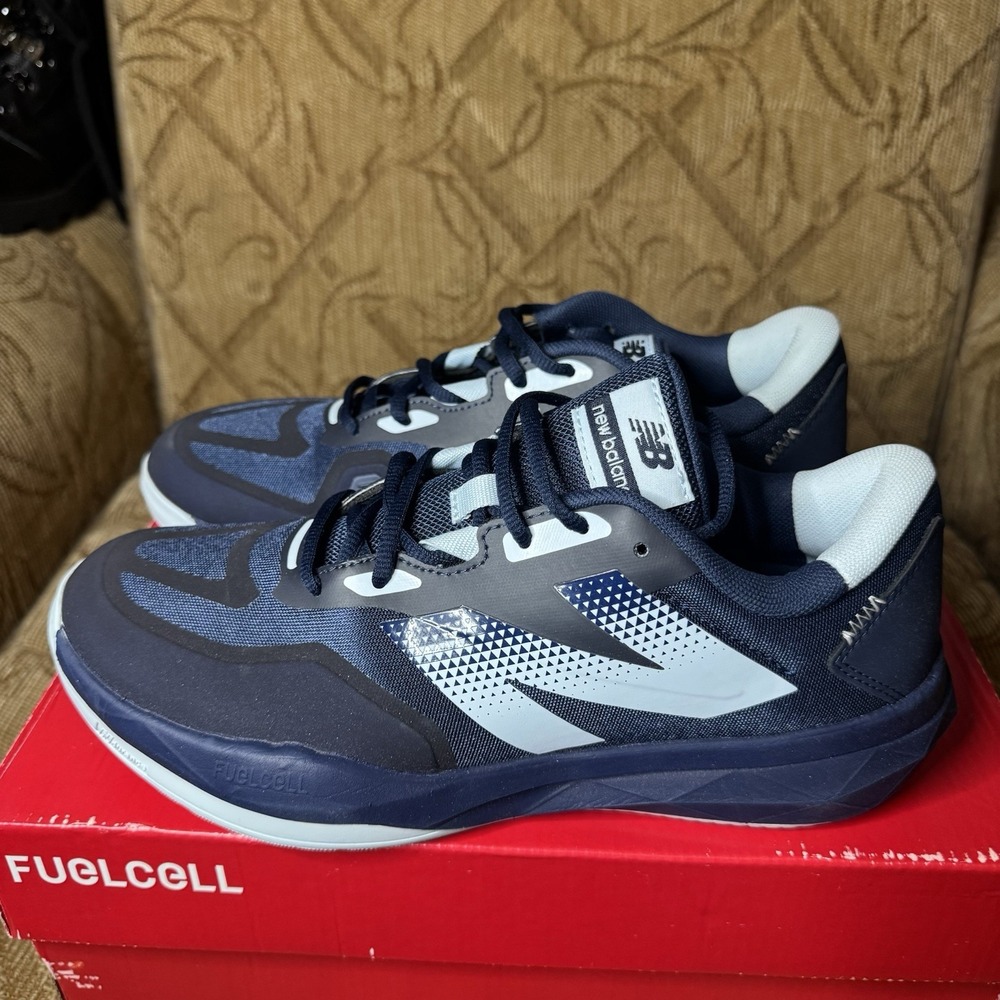 New Balance FuelCell 796v4 Women's 10 Men's 8.5 D Blue Running Tennis Shoes EUC!